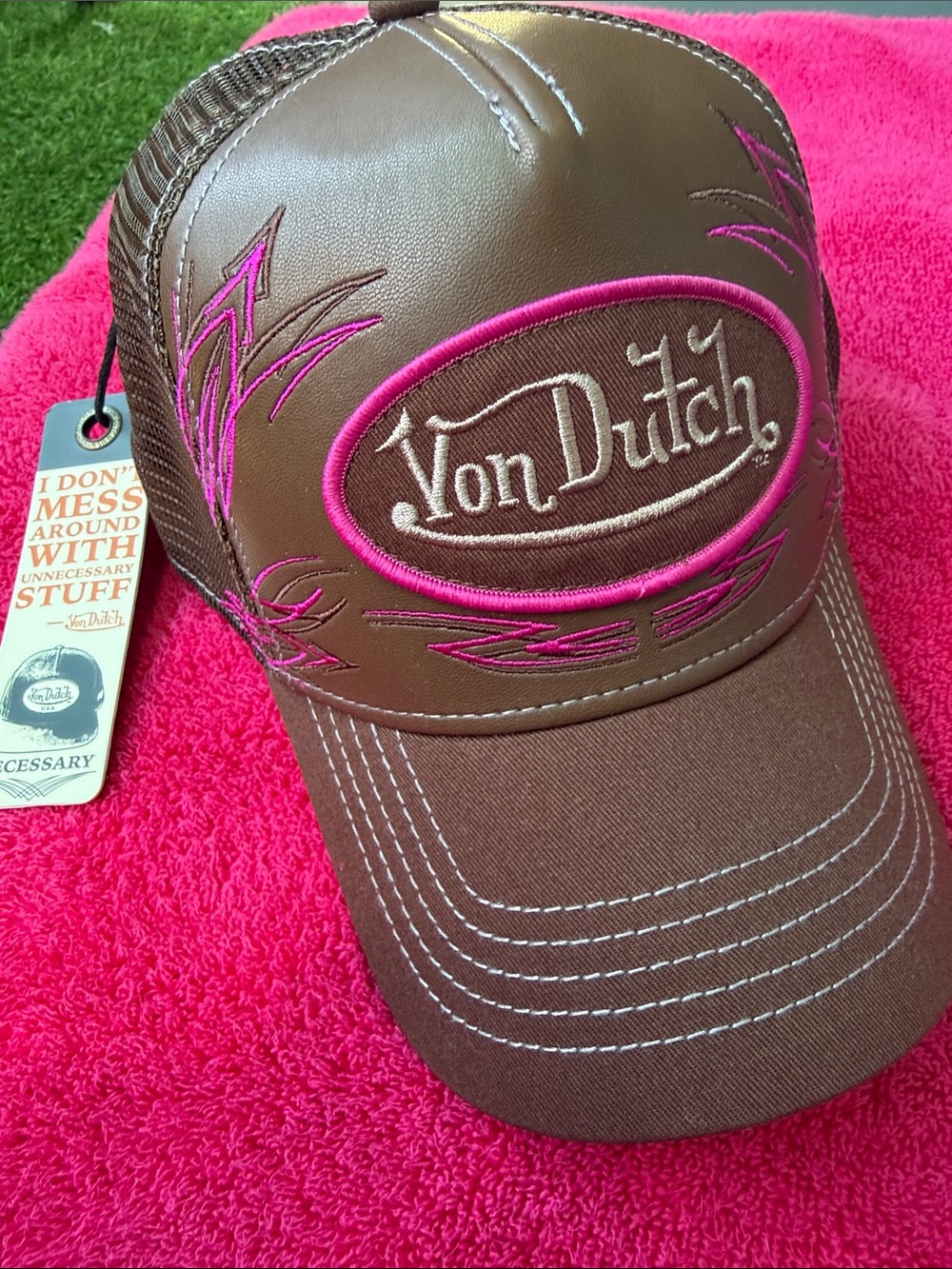Von Dutch Brown & Hot Pink Embroidered Trucker Cap